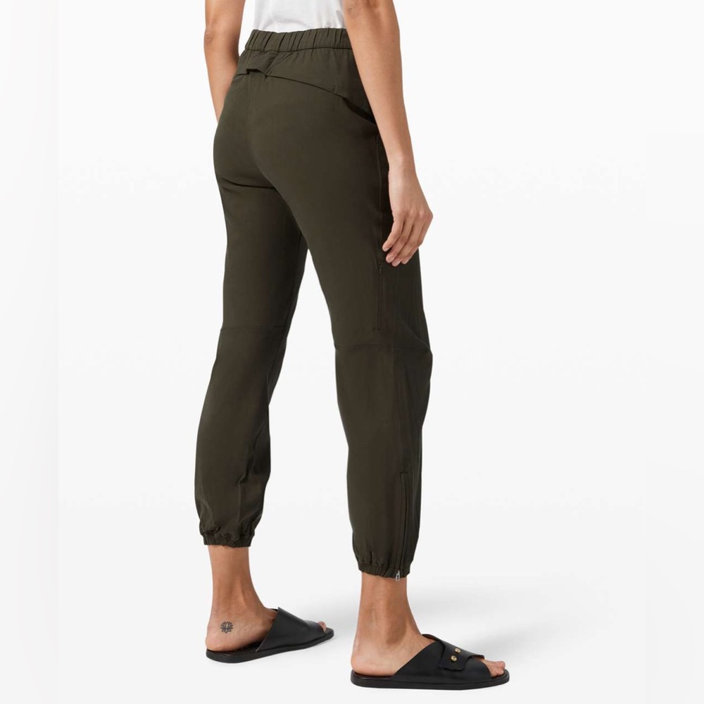 Lululemon Essential Affinity Jogger Women's 8 Color Green - Picture 2 of 14
